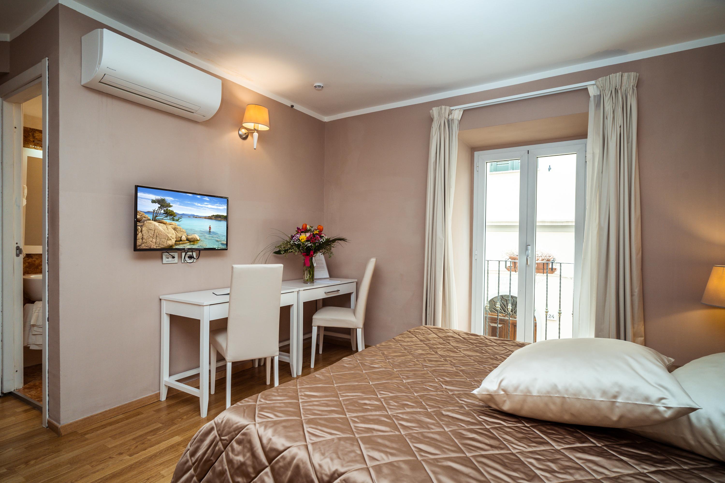 Hotel Centrale Olbia Buitenkant foto
