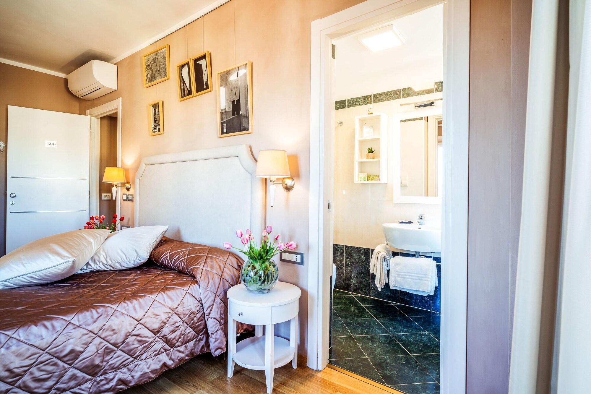 Hotel Centrale Olbia Buitenkant foto