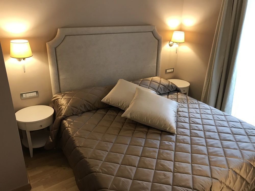 Hotel Centrale Olbia Buitenkant foto